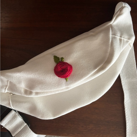 Handmade Handbags - White Canvas Crossbody Belt Bag with Red Rose Hand Embroidery